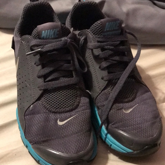 Nike sneakers - Picture 2 of 5